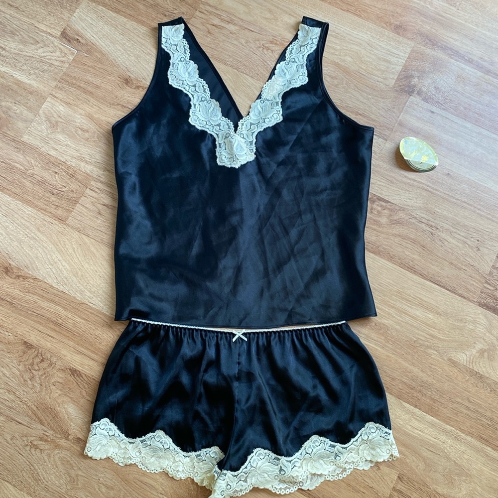 Elegant Black Lace Trim Pajama Set